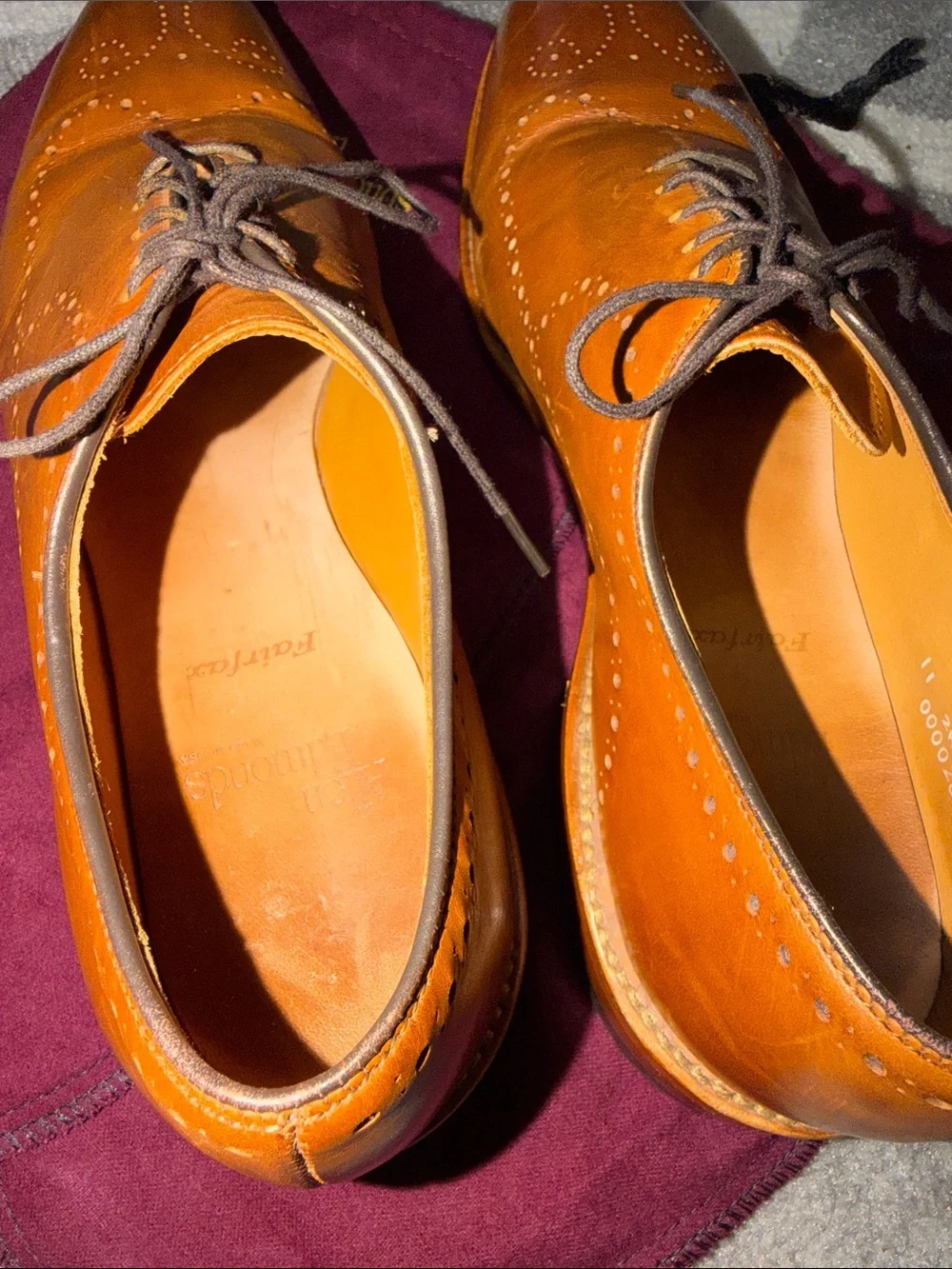 Allen Edmonds 11 Narrow Men’s Tan Leather “Fairfax” Brogues with dust bags